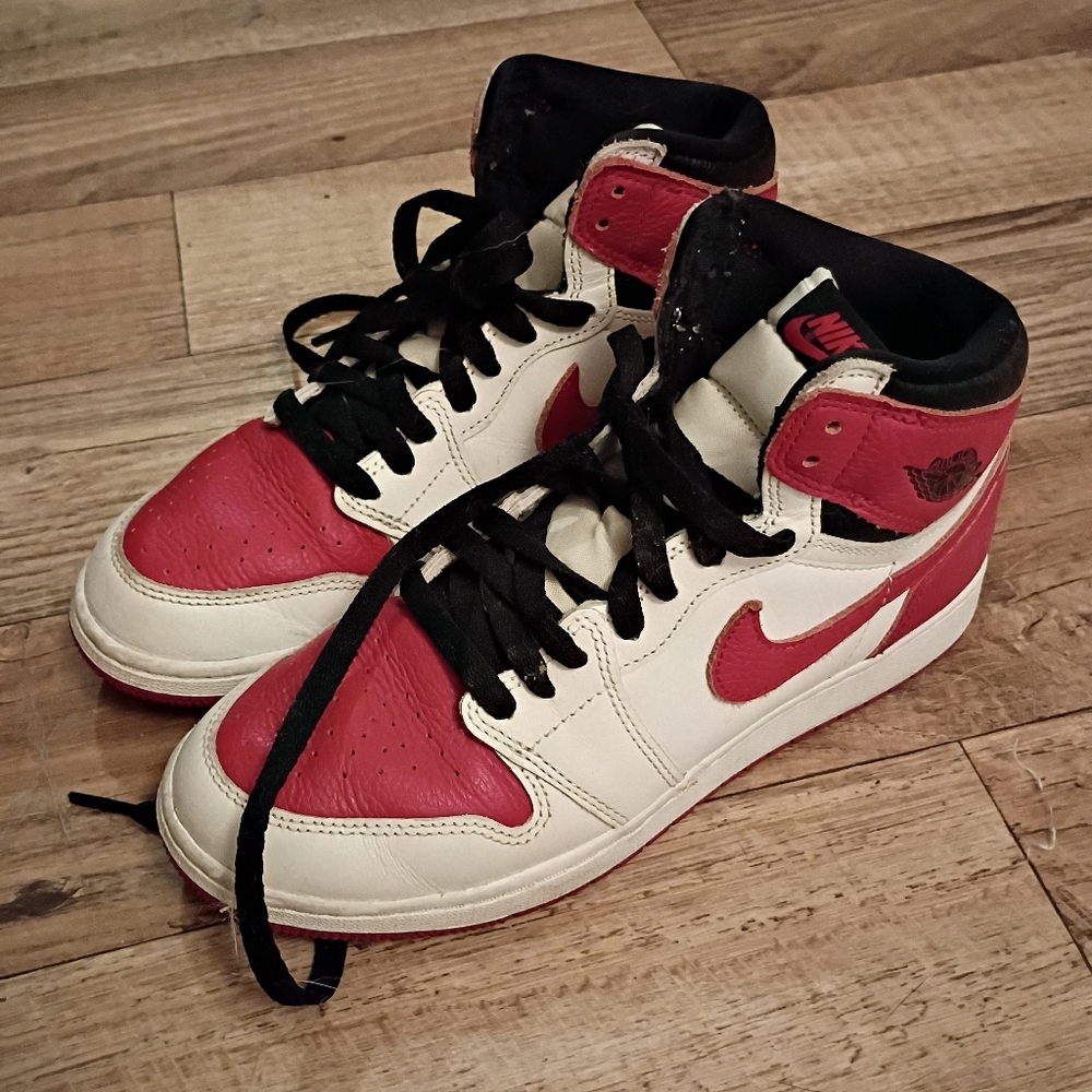 Nike Air Jordan 1 Chicagos Size 6.5